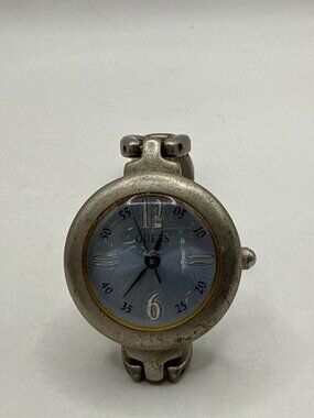 90s Vintage Guess Watch Silver Blue Sunray Dial Minimalist Retro Y2K Streetwear